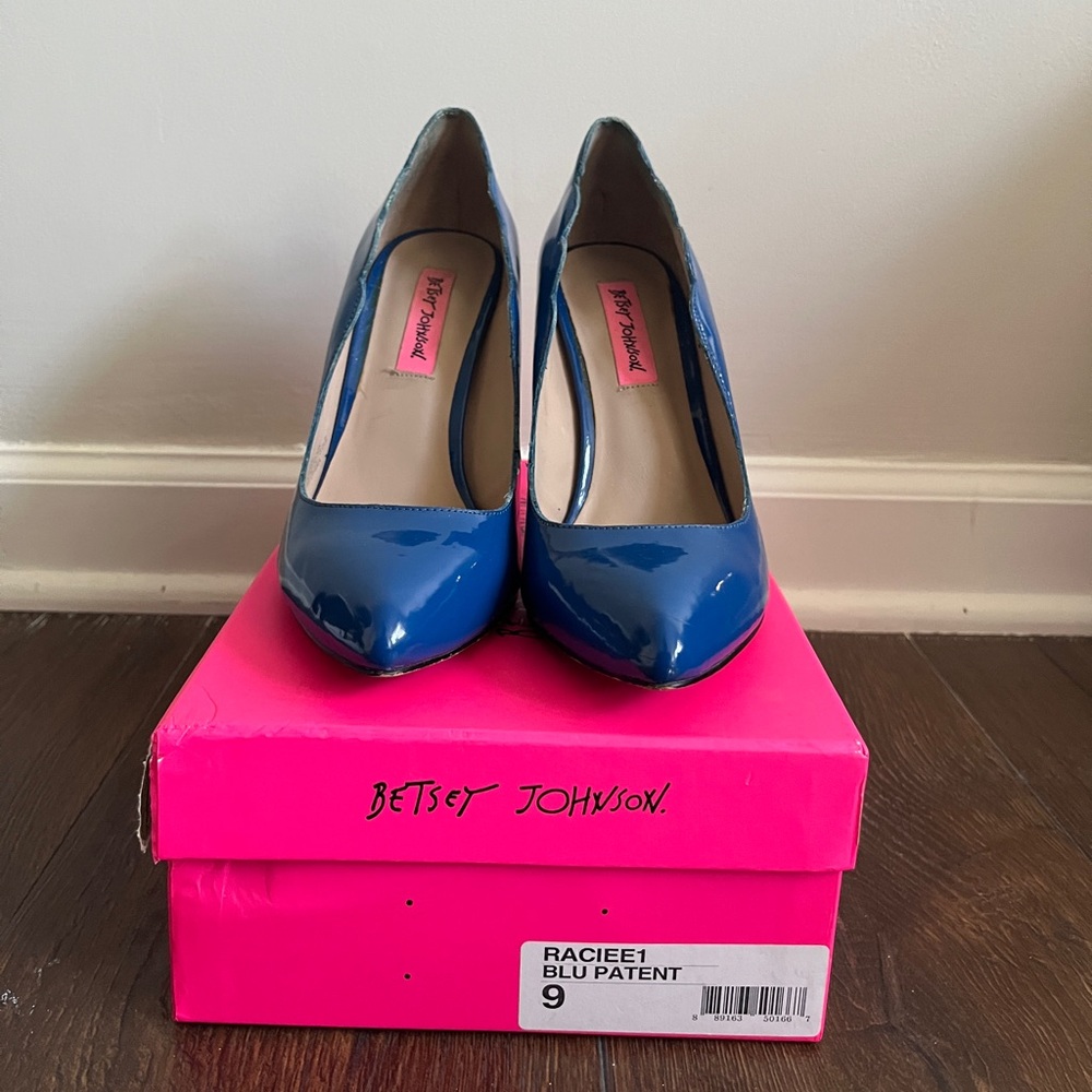 BETSEY JOHNSON Raciee1 Patent Leather Pump in Blue